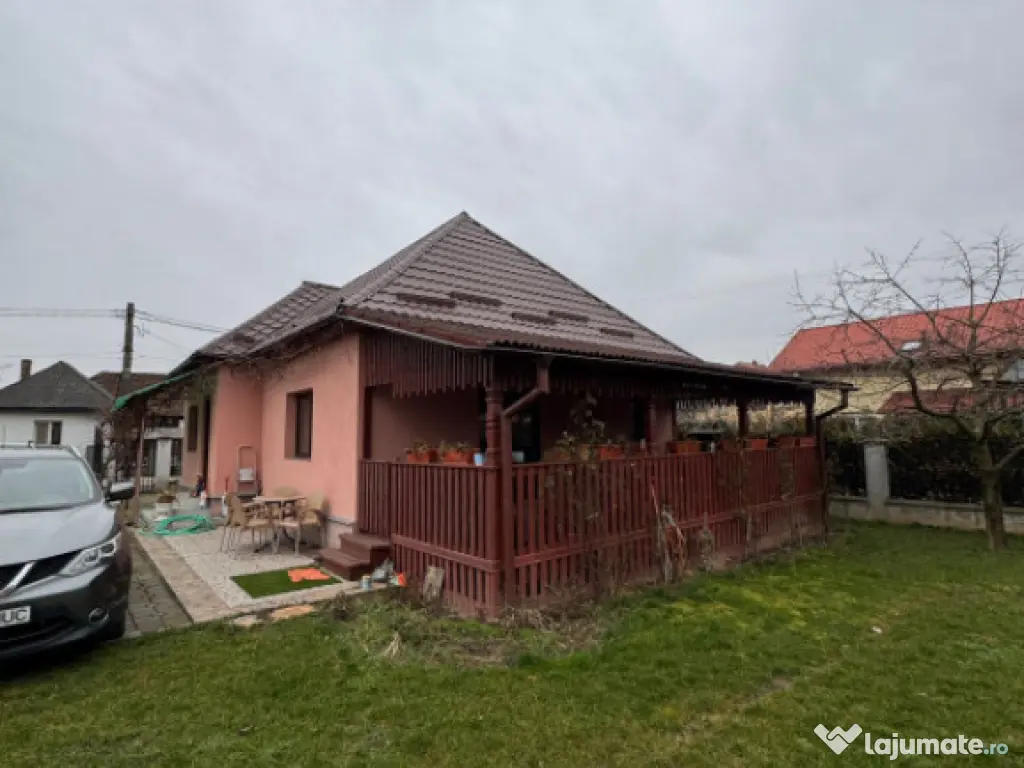 Casă cochetă în Lăpușel, zonă liniștită – 70 mp, t 