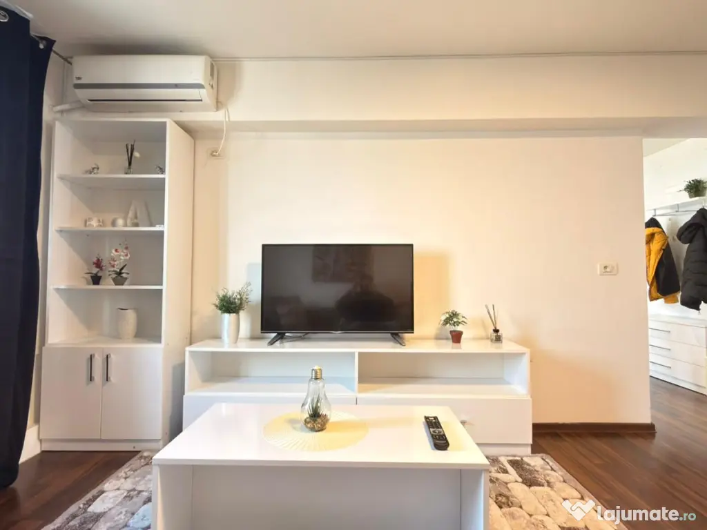 Proprietar ofer spre închiriere apartament 2-Camere Zona-Intim-Arad 