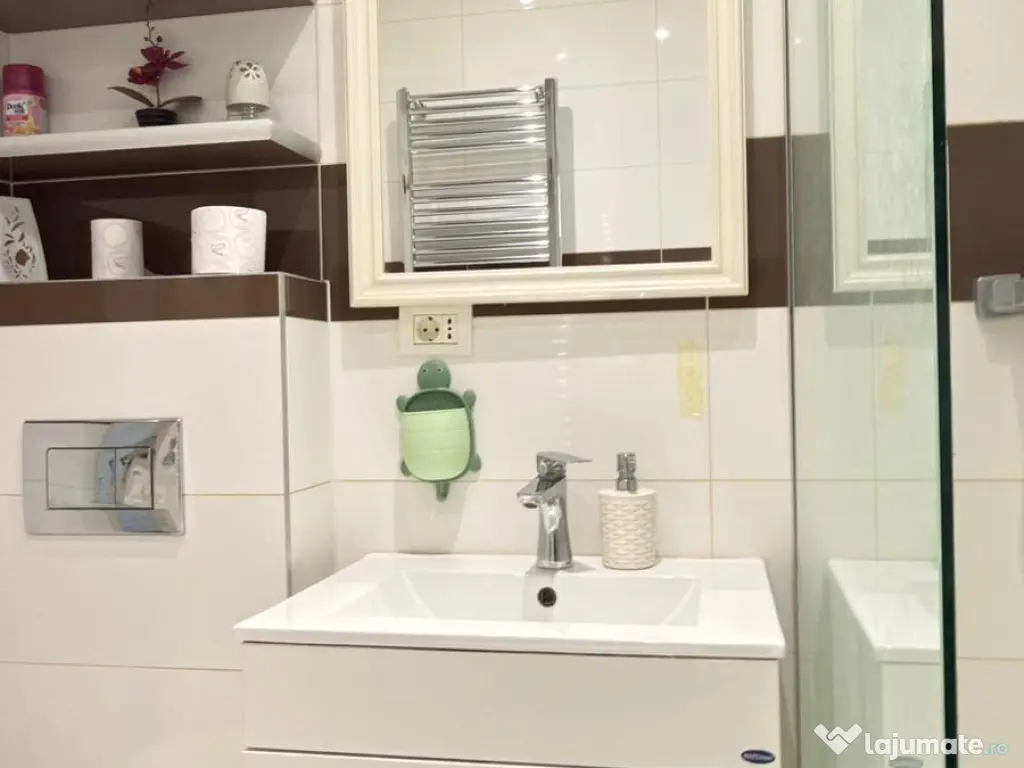 Proprietar ofer spre închiriere apartament 2-Camere Zona-Intim-Arad 