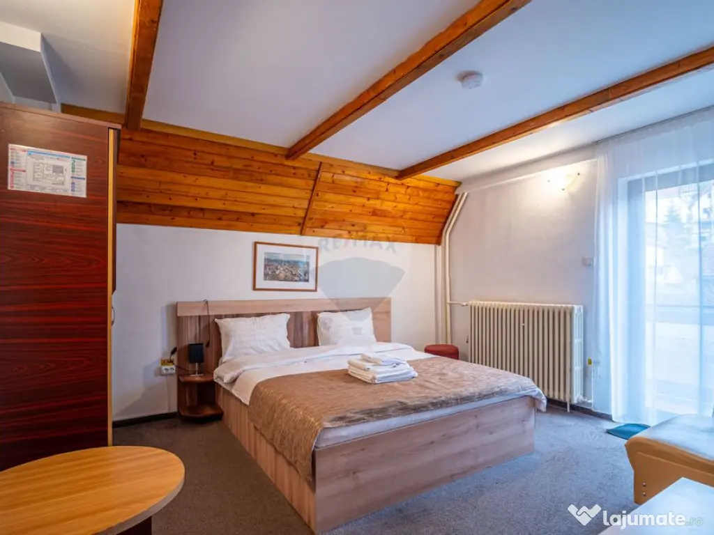 Apartament Busteni – Etaj Integral Vilă – 4 Camere