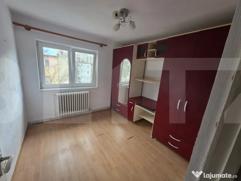 Apartament de vanzare, cu 2 camere - Aleea Centralei