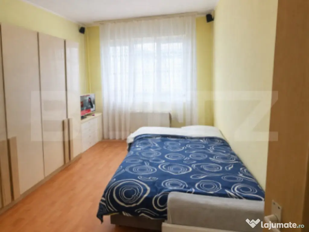 Apartament 2 camere, etaj intermediar, cu parcare, Dâmbul R 