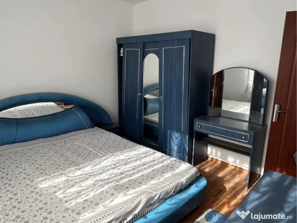 Vand apartament cu 2 camere