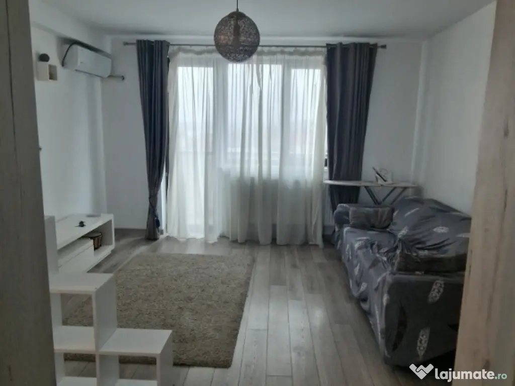 Apartament 3 camere de închiriat zona Valea lupului 