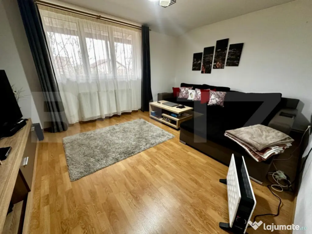 Apartament de 73mp cu terasa de 66mp zona Cetate
