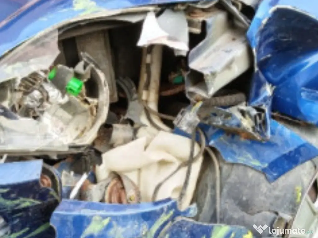 Ford Fiesta 1.3 benzina 2007, avariata motor perfect 