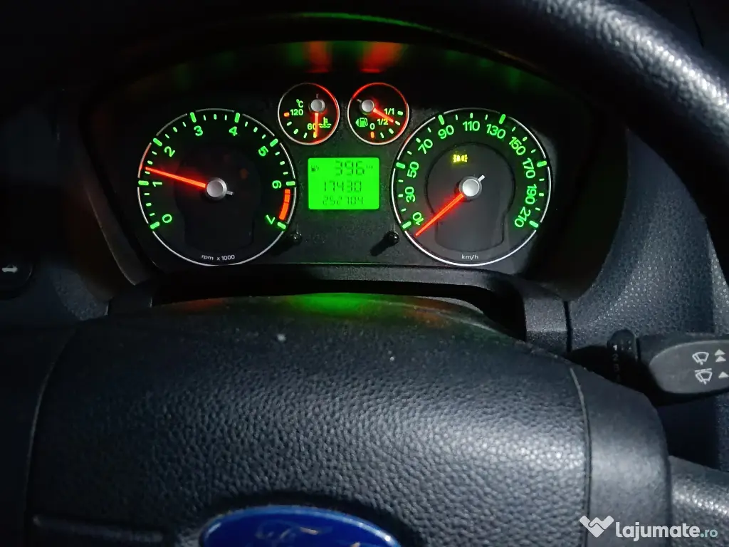 Ford Fiesta 1.3 benzina 2007, avariată