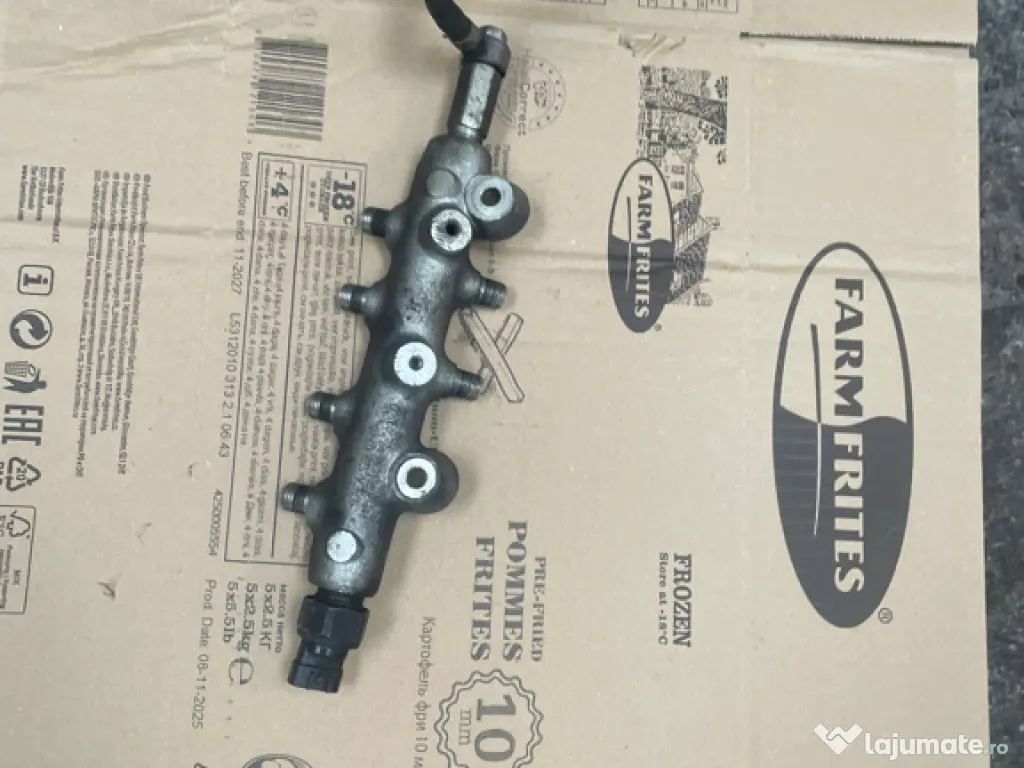 Rampa injecție și senzor Mazda 6 an 2009