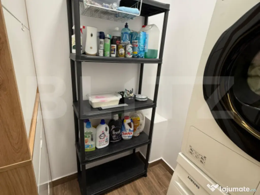 Apartament semidecomandat cu 3 camere, cu gradina proprie si