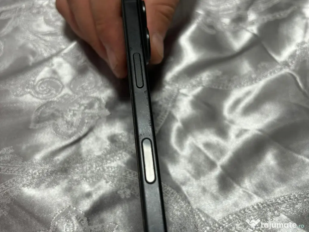 Se vinde la pachet iPhone 16 & 15 plus 