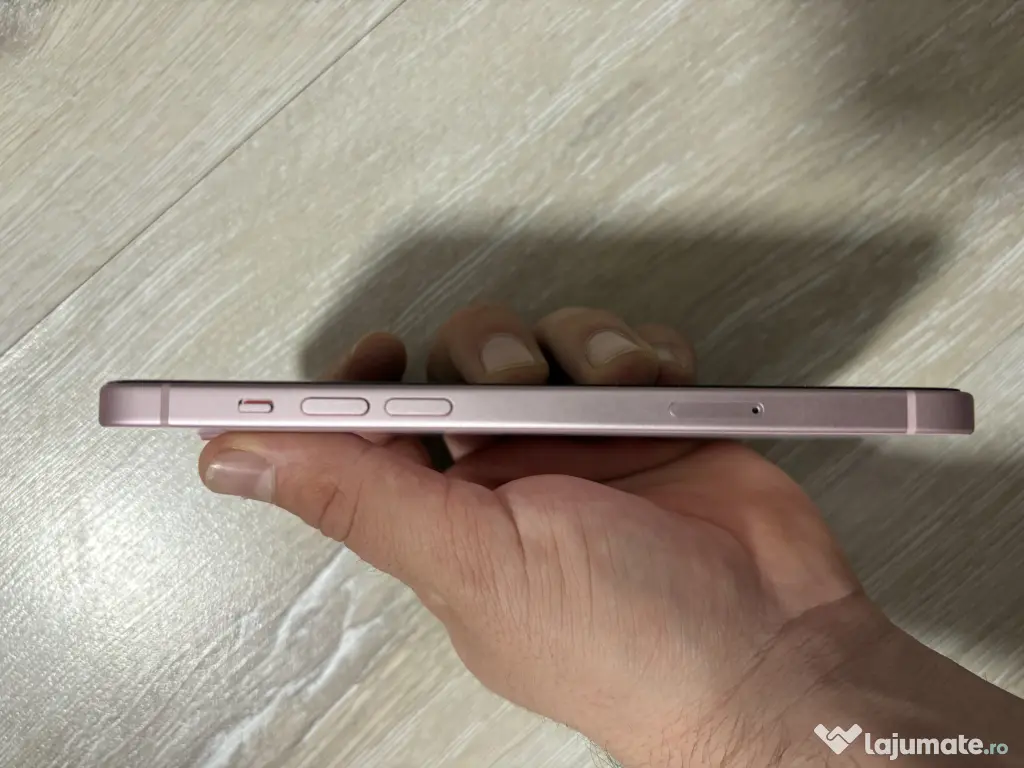 Se vinde la pachet iPhone 16 & 15 plus 