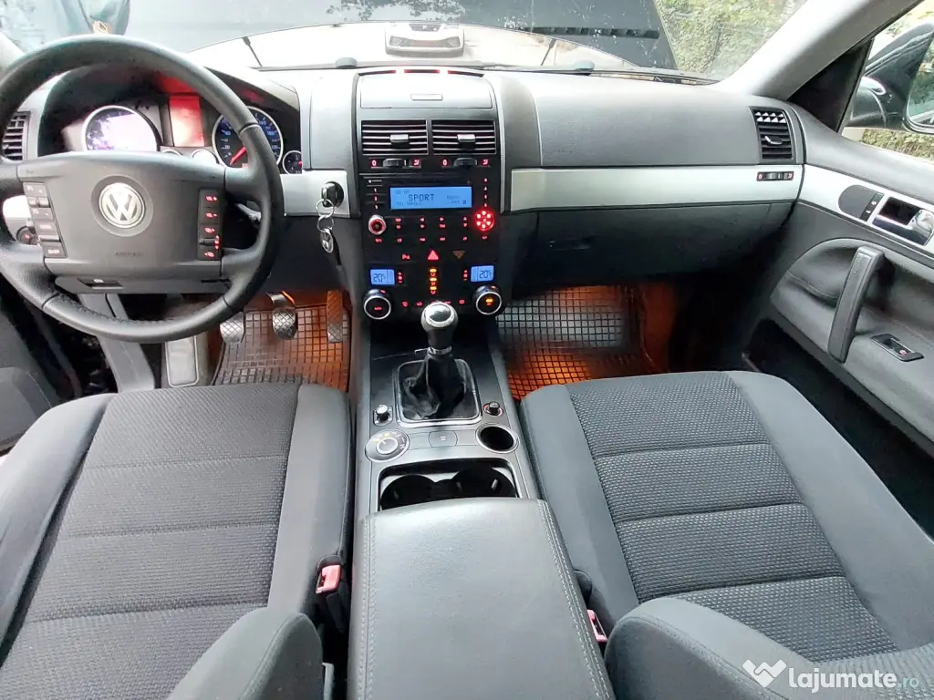 Touareg 174CP DIESEL tractiune integrala 2008