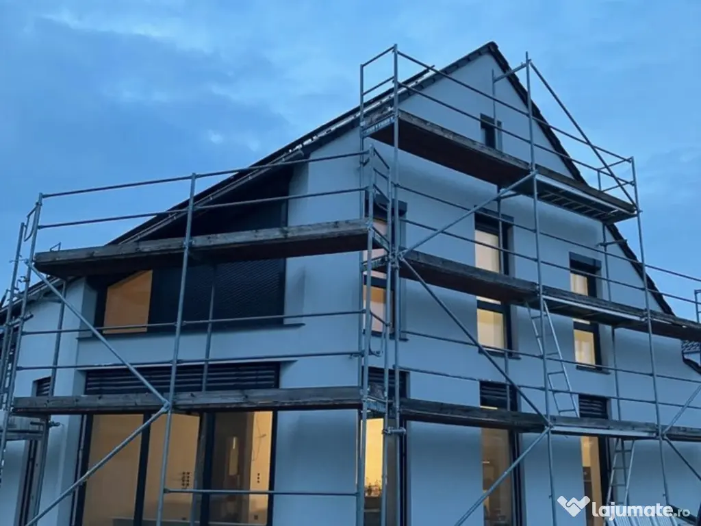 Schelă de închiriat germană