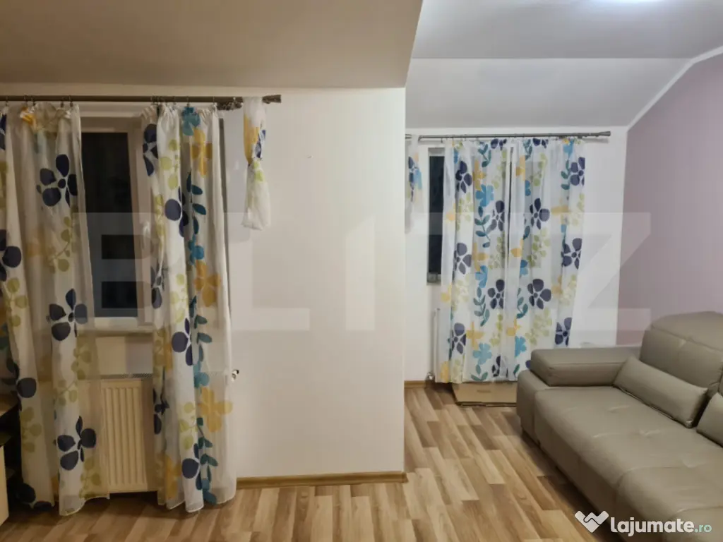 Apartament 4 camere,mansarda, zona Stadion 