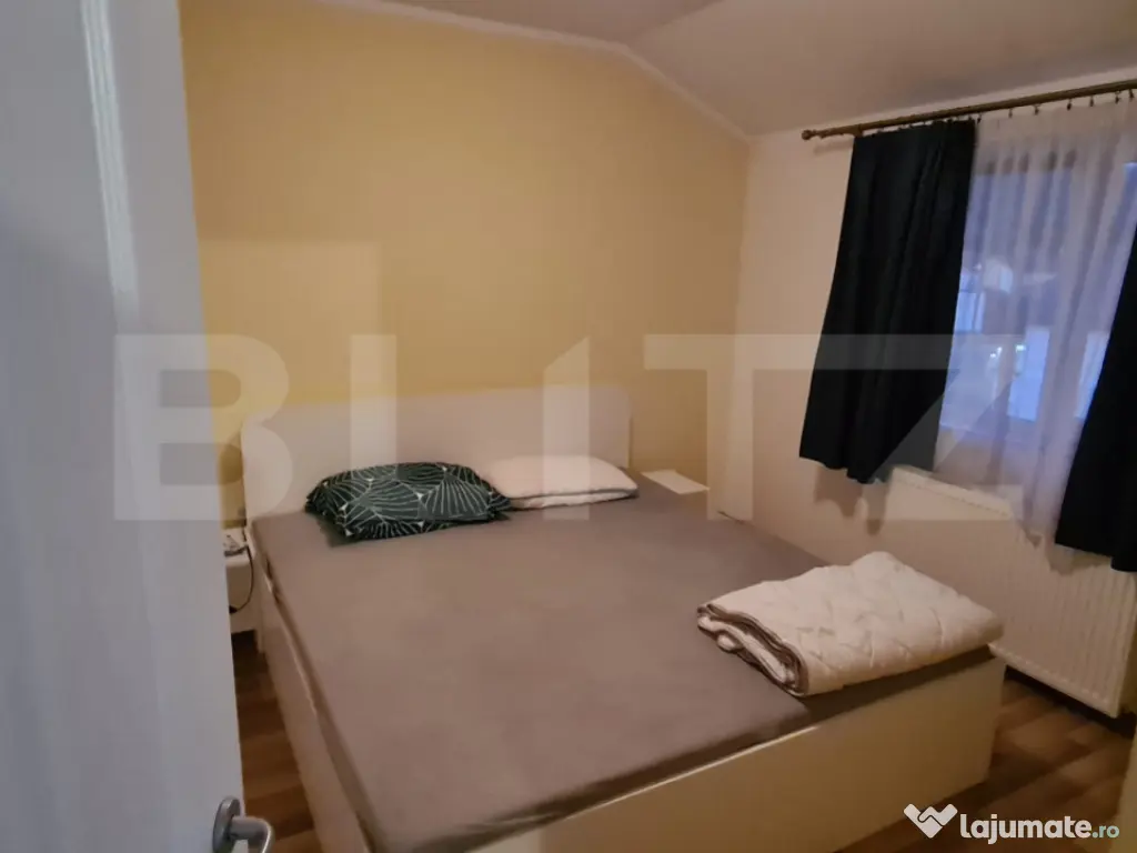 Apartament 4 camere,mansarda, zona Stadion 
