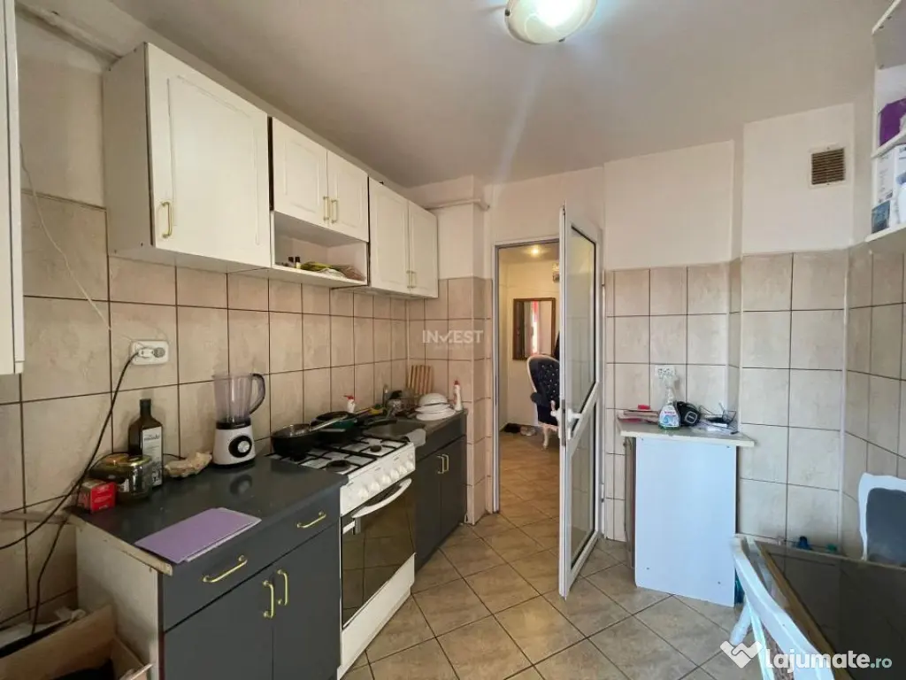 Apartament de vanzare, 3 camere, zona Pacurari - Toma Cozma, 