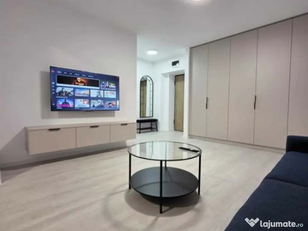 2 camere- Metrou Republica -parcare subterana- prima chirie- 