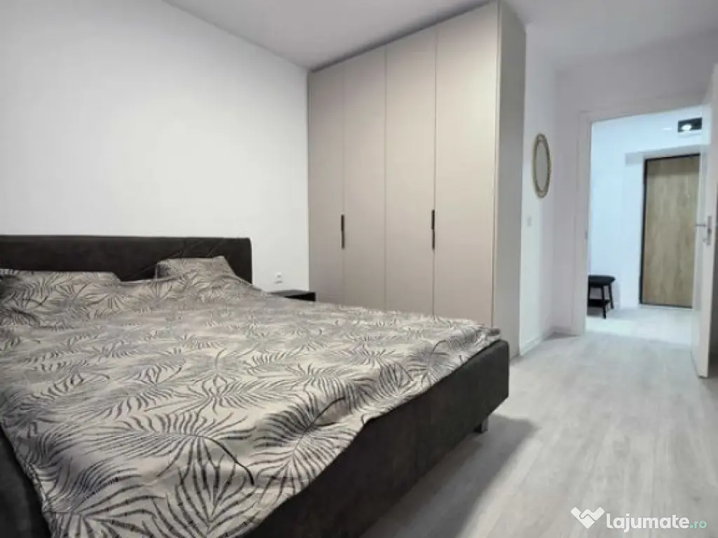 2 camere- Metrou Republica -parcare subterana- prima chirie- 