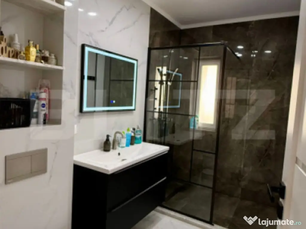 Apartament 3 camere, LUX, 2 bai, 72 mp utili, 2 balcoane, zo 