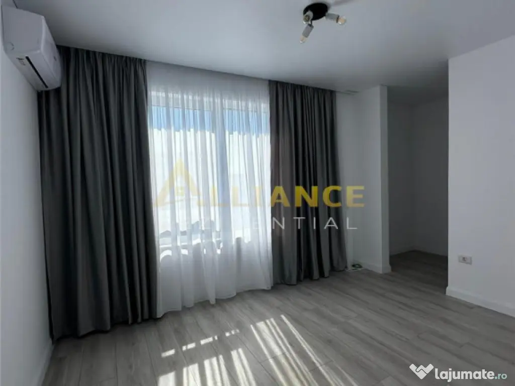 APARATORII PATRIEI | Penthouse 3 camere-119 mp 