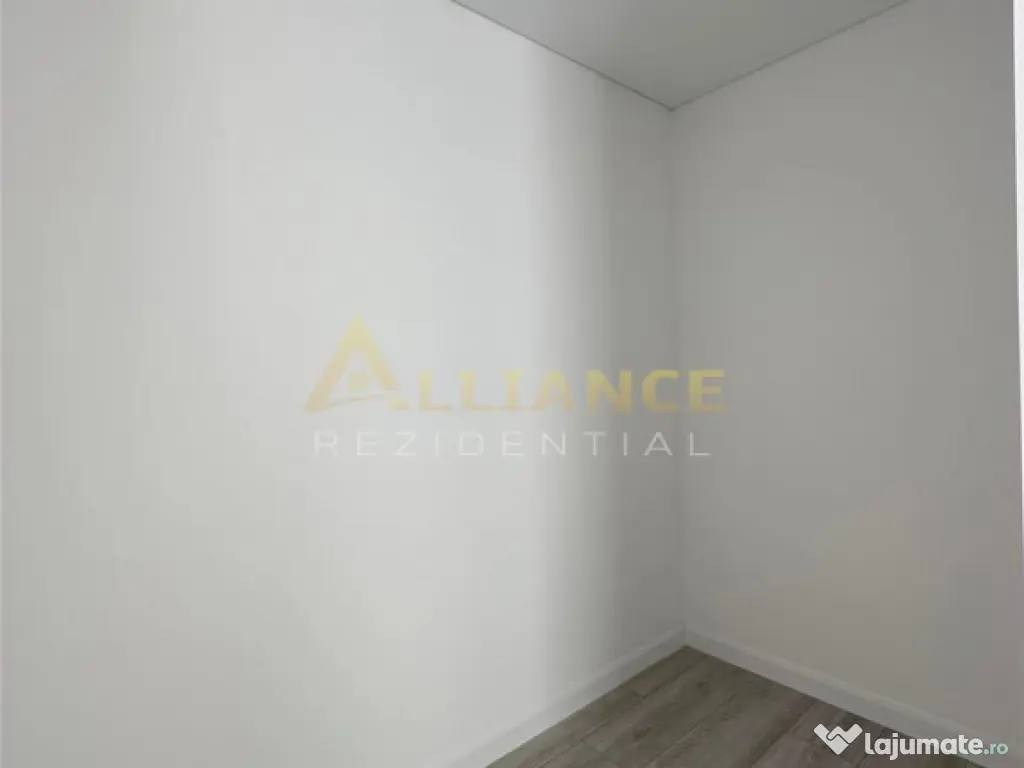 APARATORII PATRIEI | Penthouse 3 camere-119 mp 