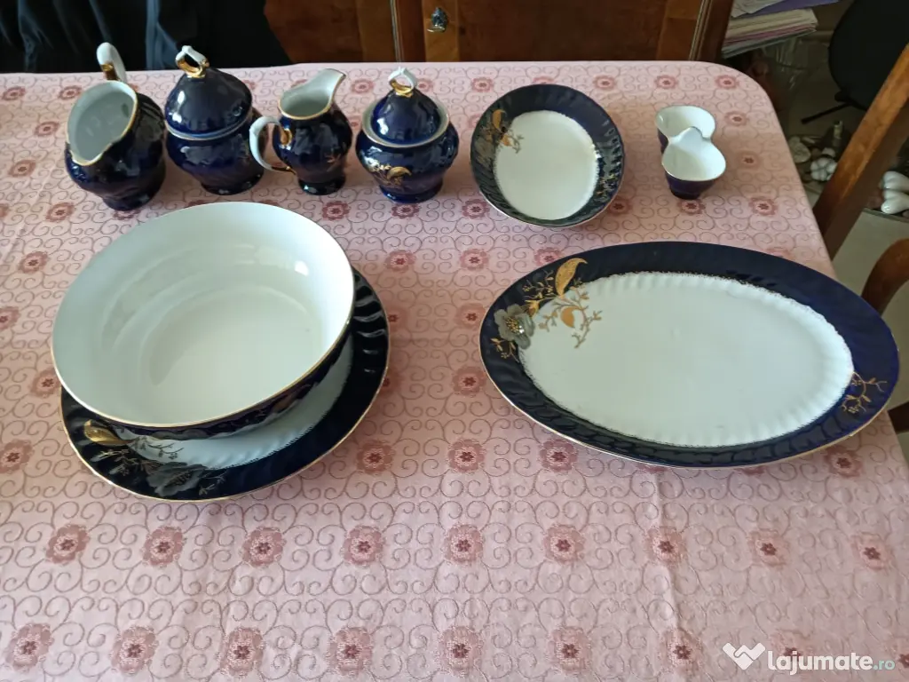 Servici de masă vintage cobalt cu auriu