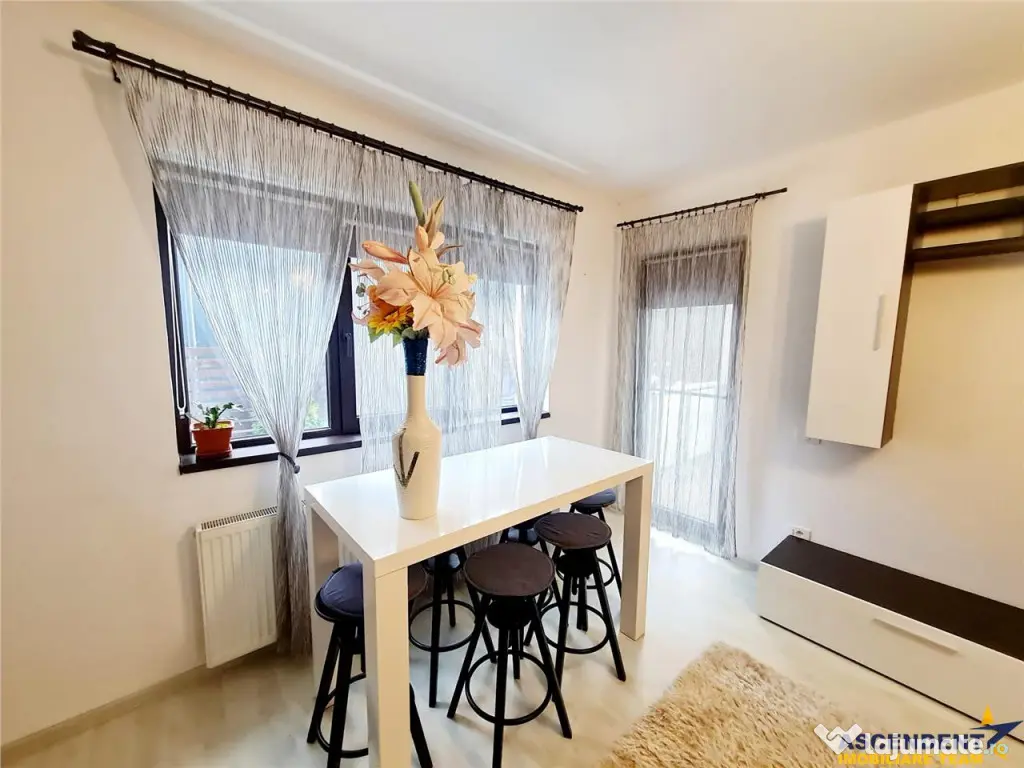 Rezidenta cu loc parcare si curte proprie 70 mp, Ghimbav, Br 