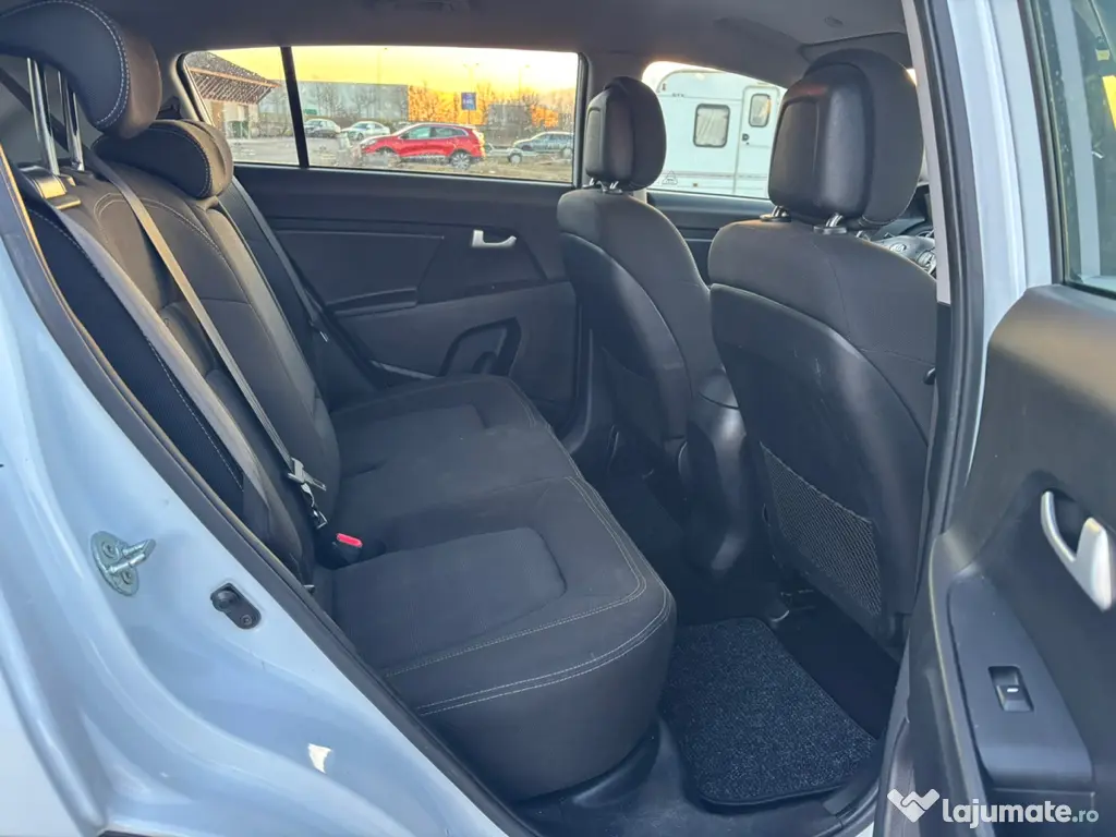 Kia Sportange SUV an 2014 diesel km 187000 carte Servis 