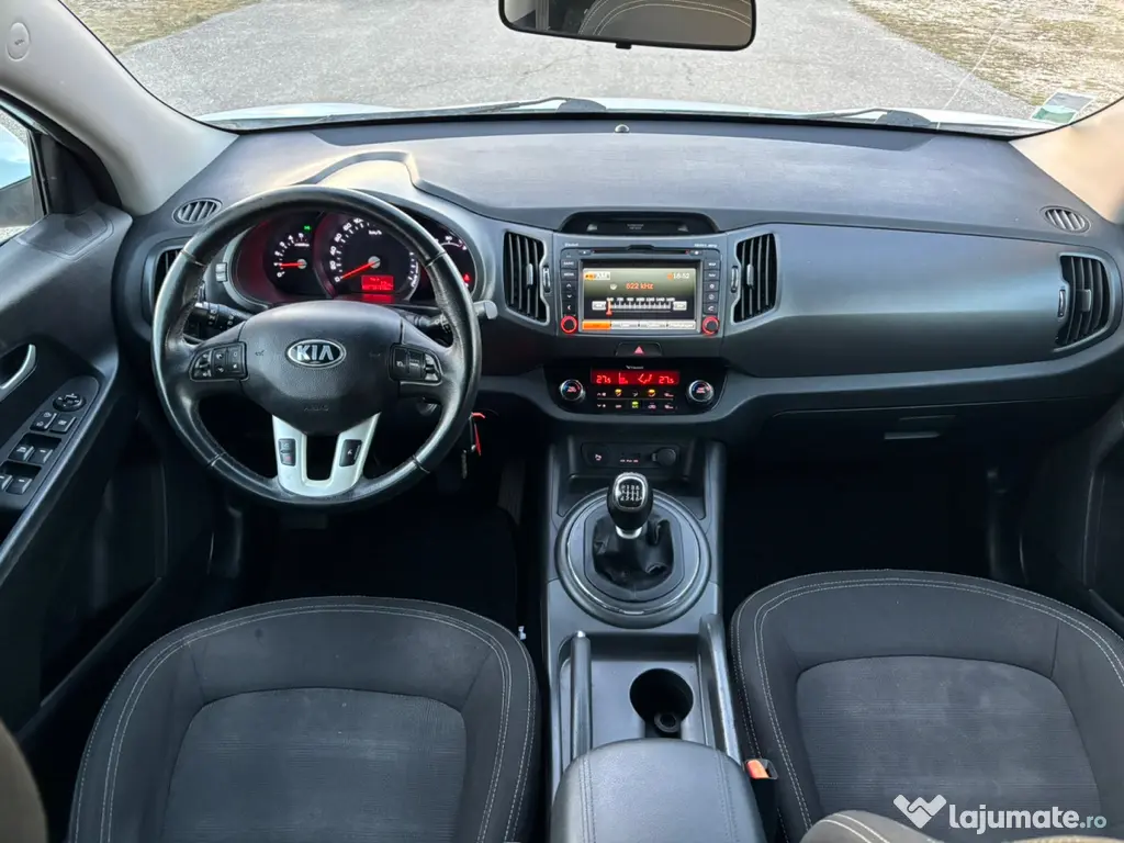 Kia Sportange SUV an 2014 diesel km 187000 carte Servis 