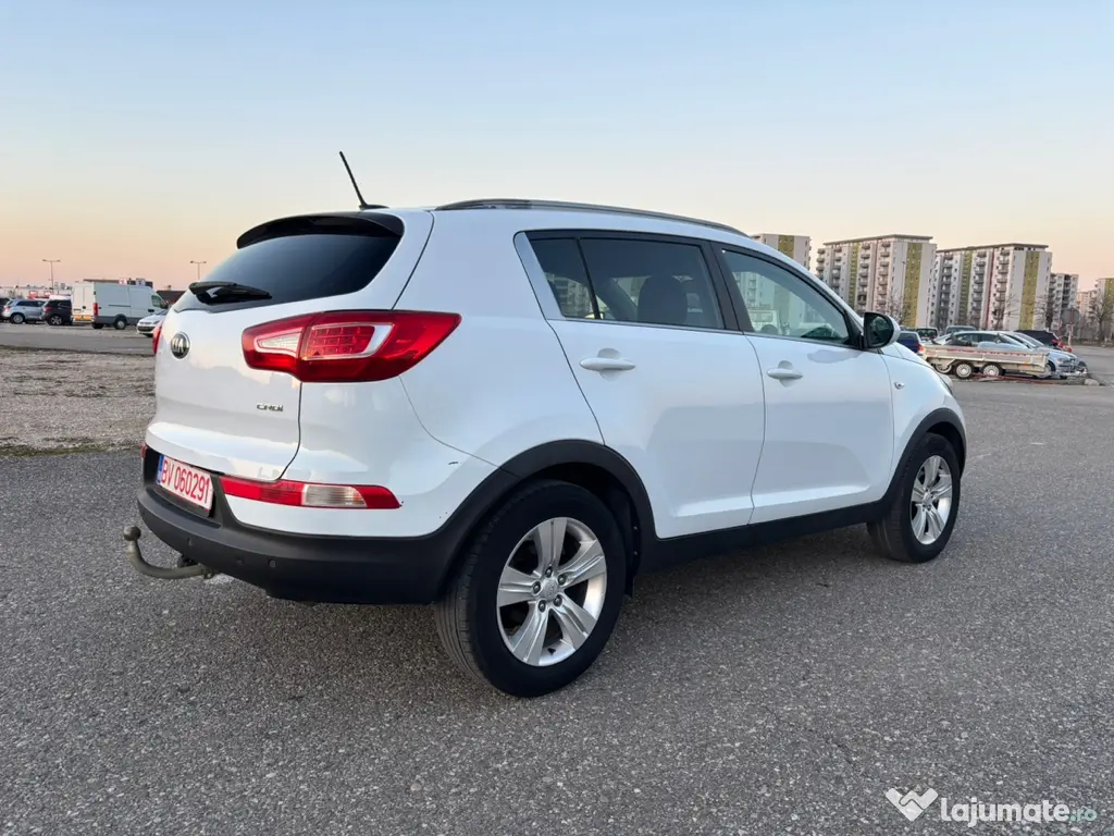 Kia Sportange SUV an 2014 diesel km 187000 carte Servis 