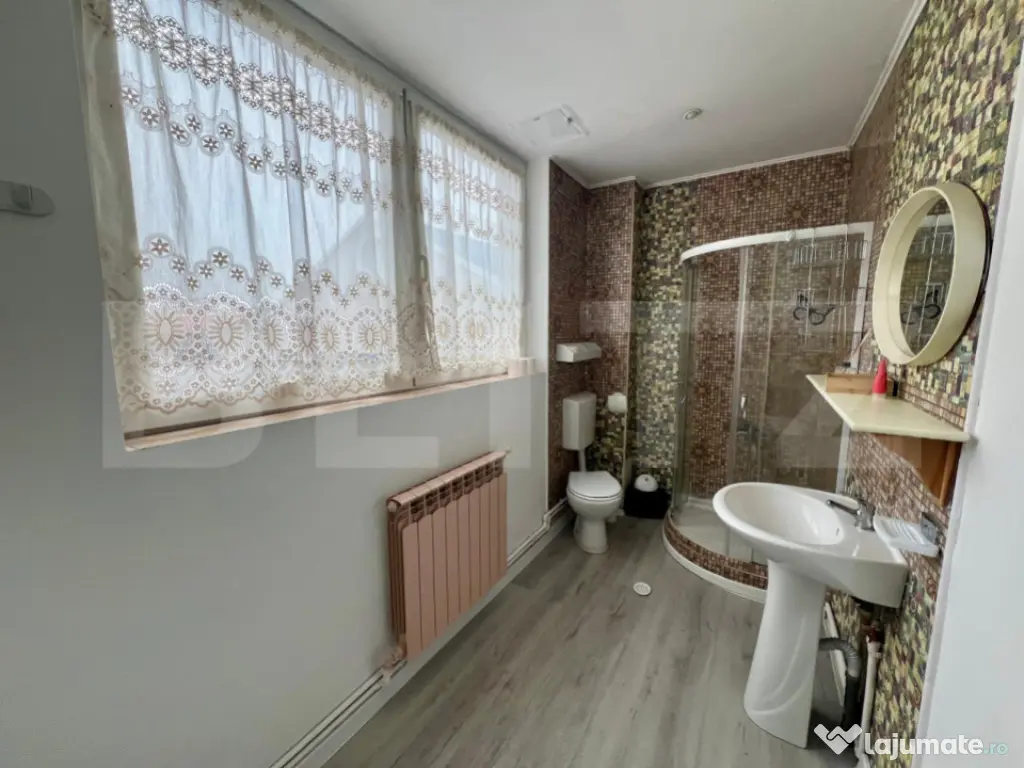 Apartament\Spatiu birou 2 camere, decomandat, 70 mp, central 