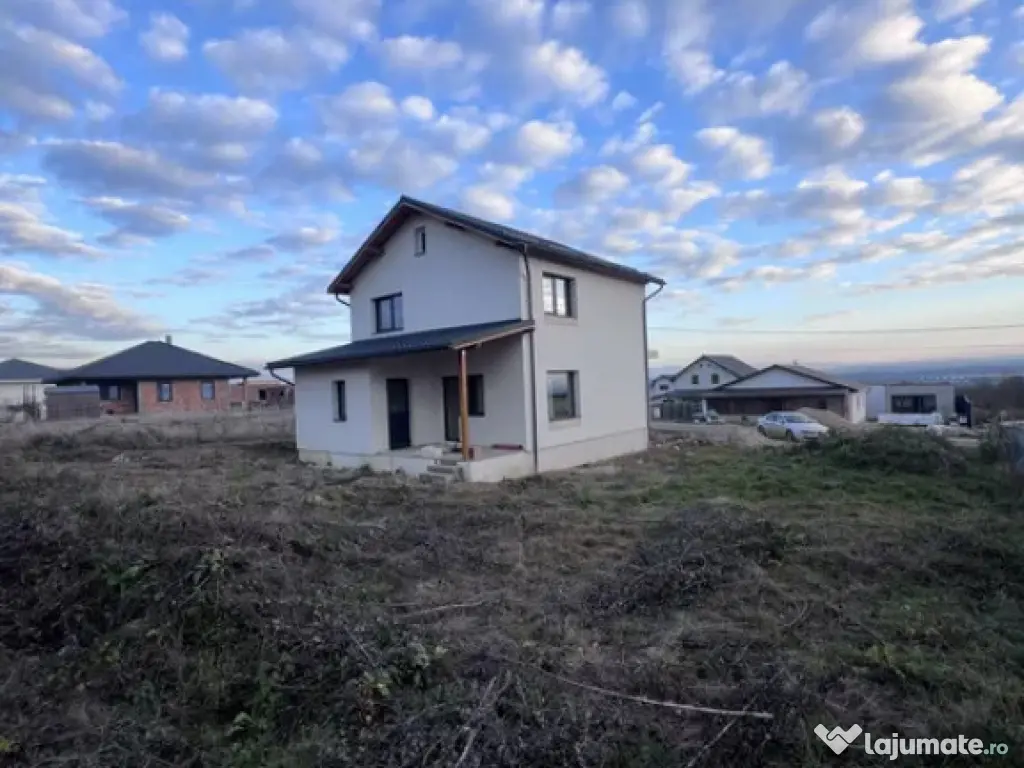 Casă nouă | Design modern | Zonă liniștită | Tăuții-M 
