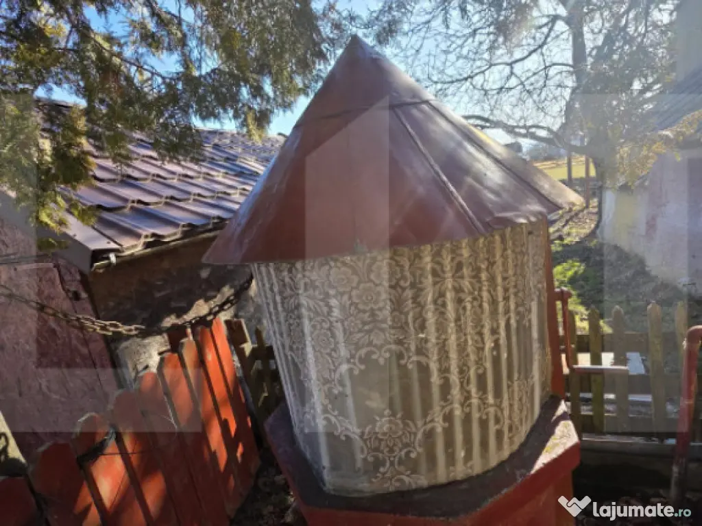 Casa individuala cu 3 camere intr-un teren generos