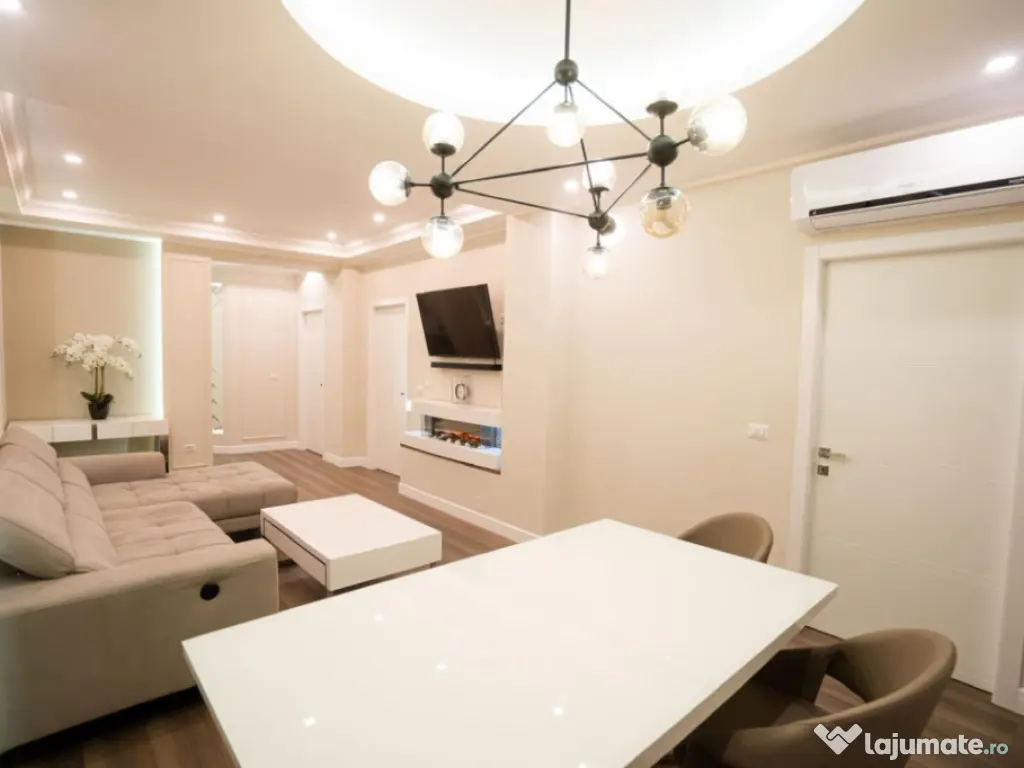 Apartament de lux,3 camere , etaj intermediar Radauti