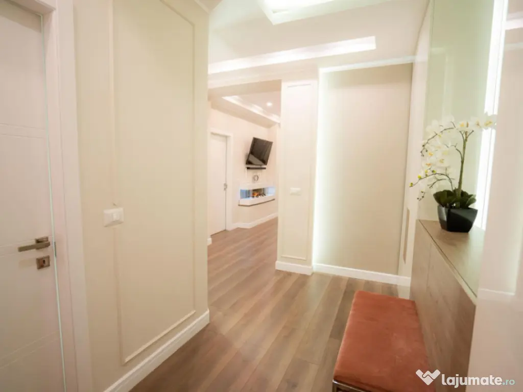 Apartament de lux,3 camere , etaj intermediar Radauti