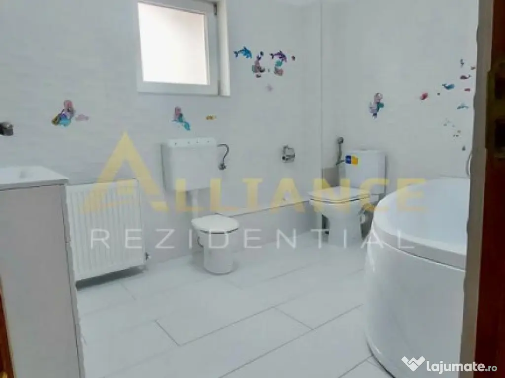 CASA INDIVIDUALA CU PISCINA METROU APARATORII PATRIEI