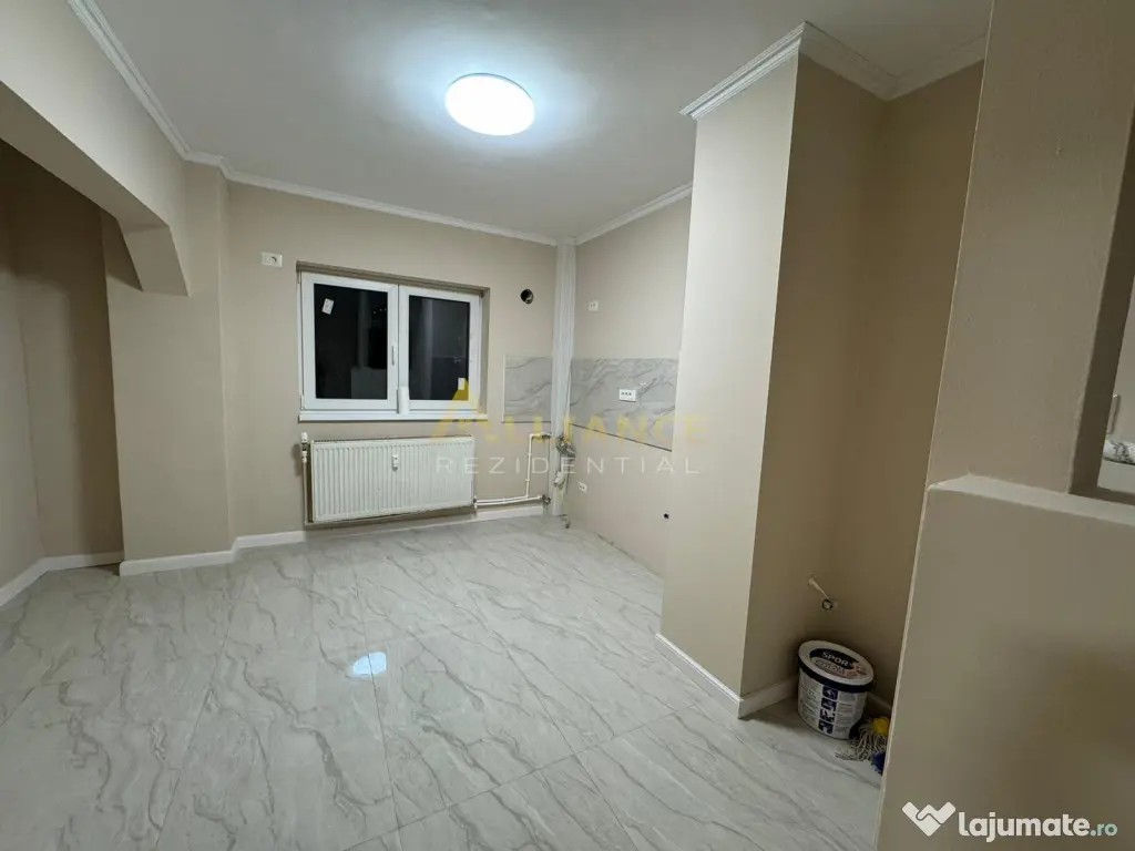 Apartament 3 camere, decomandat - 300 m de Metrou Aparatorii