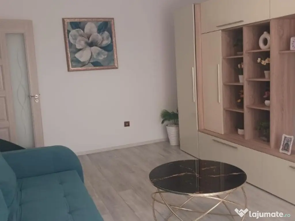 Km 5, decomandat, 2 camere, etaj 3, mobilat, gaze, vanzari Constanta,