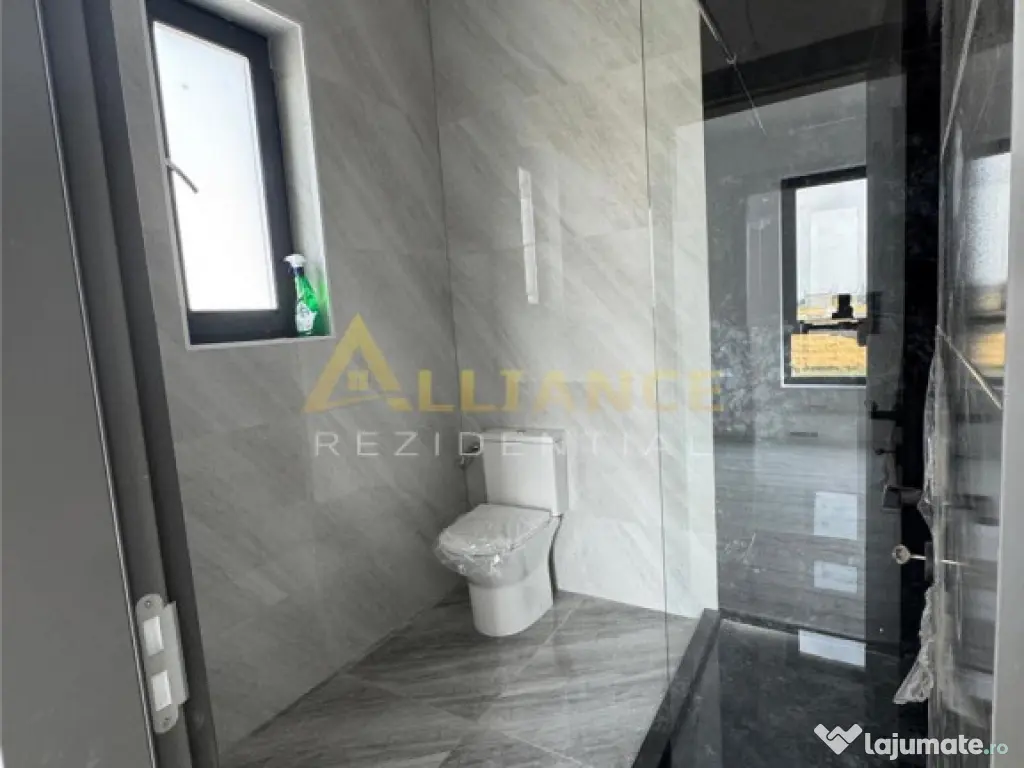 Teren 350mp - 4 Camere 3 Bai- Berceni - Gata de mutat 