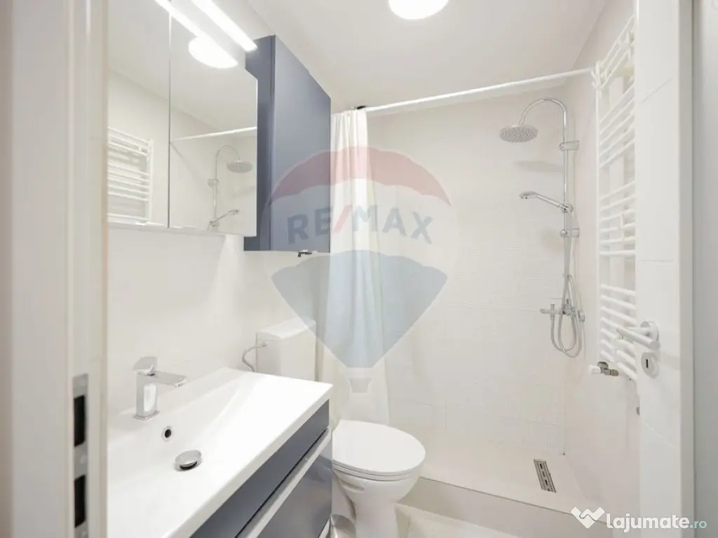 Apartament cu 3 camere de vânzare, clădire istorică, u...