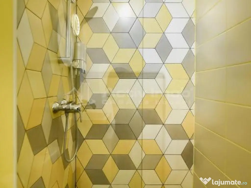 Ultracentral! Garsoniera Deosebita cu Centrala Proprie, Foar