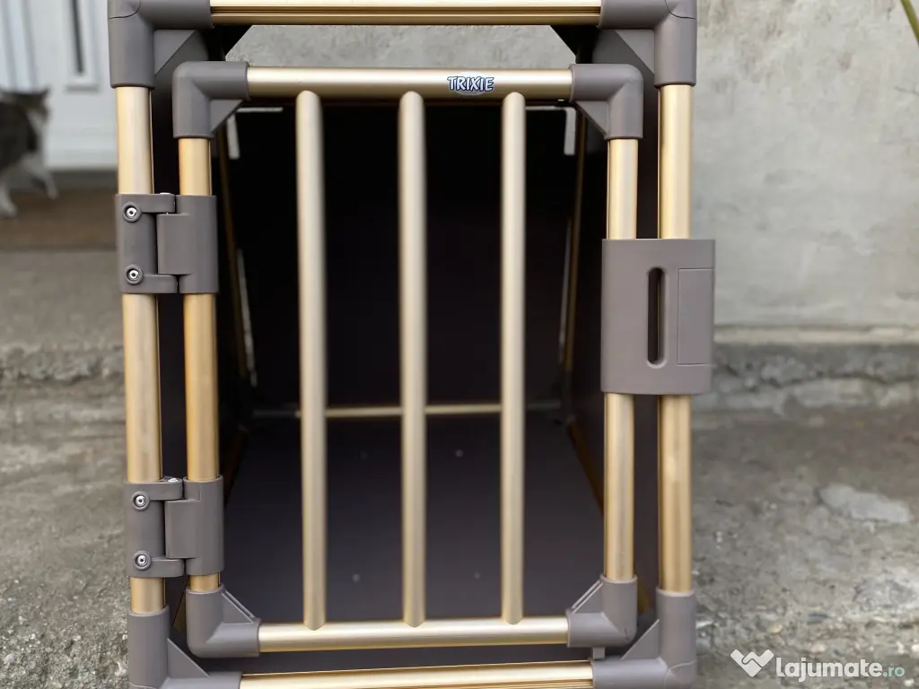 Cușcă transport câini Trixie din aluminiu – 61×48×59 cm