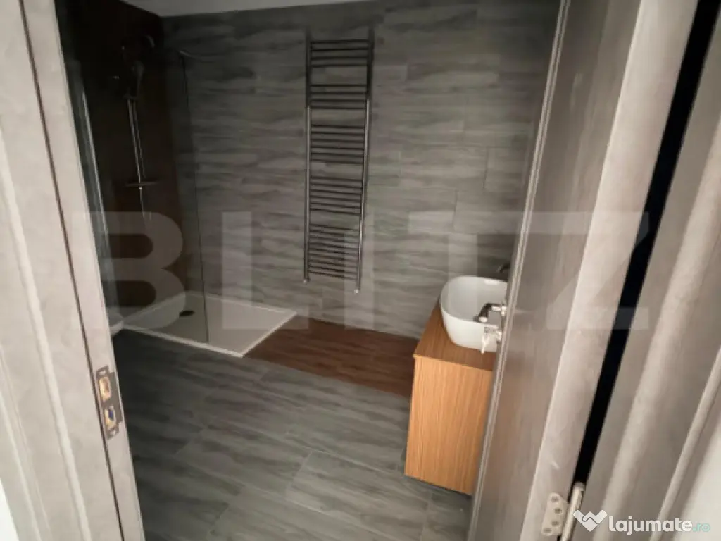 Apartament de vânzare – Cartier Izvor, 3 CAMERE 136500 E 