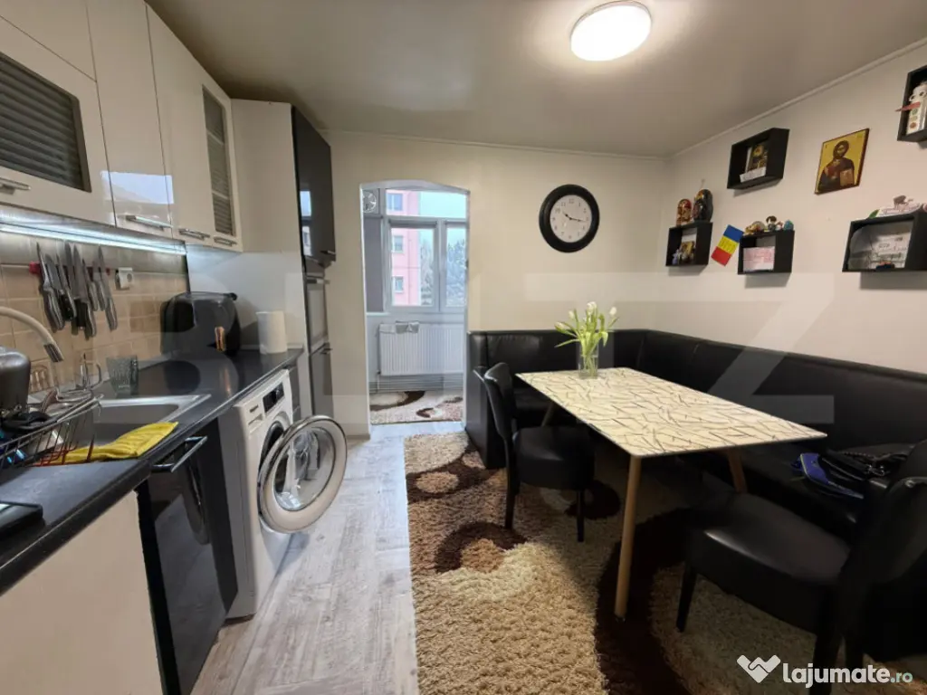 Apartament 3 camere, 54 mp, etaj intermediar, cartier Burduj 