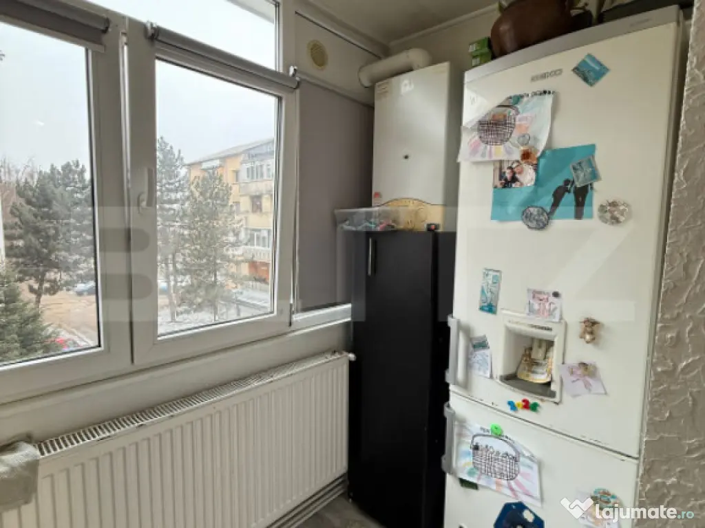 Apartament 3 camere, 54 mp, etaj intermediar, cartier Burduj 