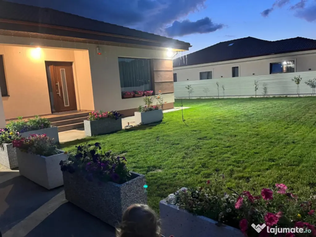 Casă ultrafinisată în Săsar, 600 mp teren, 2021 