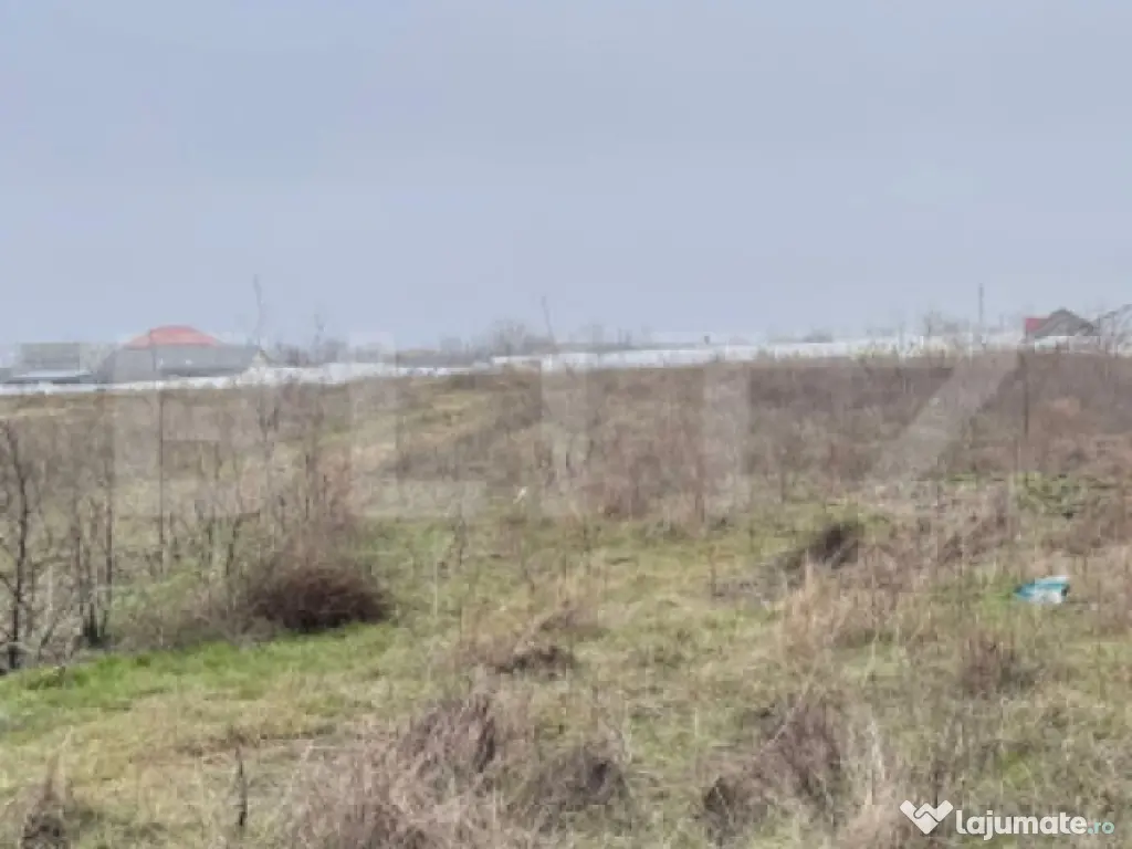 Teren 3.800mp,deschidere 13.5m zona Secui