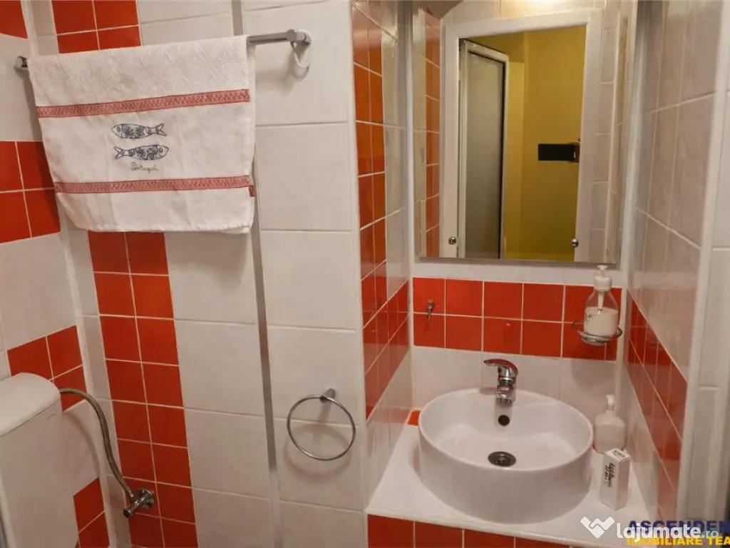 Spatiu cu 3 incaperi tip birouri, 2 locuri parcare, Calea Bu