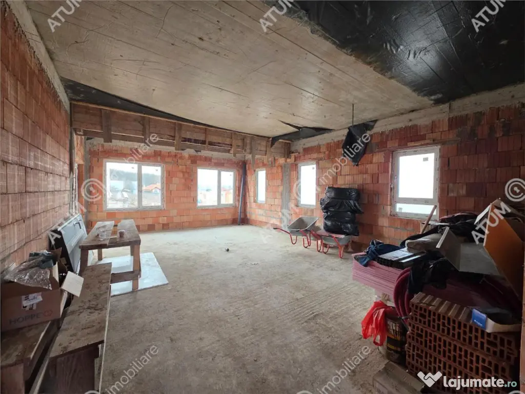 Casa cu 4 camere pe un singur nivel teren 500mp de Selimbar 