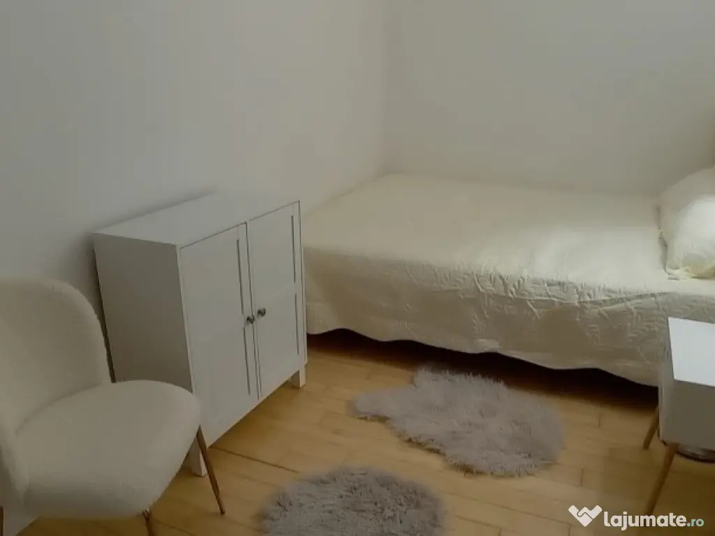 P.F. inchiriez apartament 3 camere-in zona Minerva - Posta